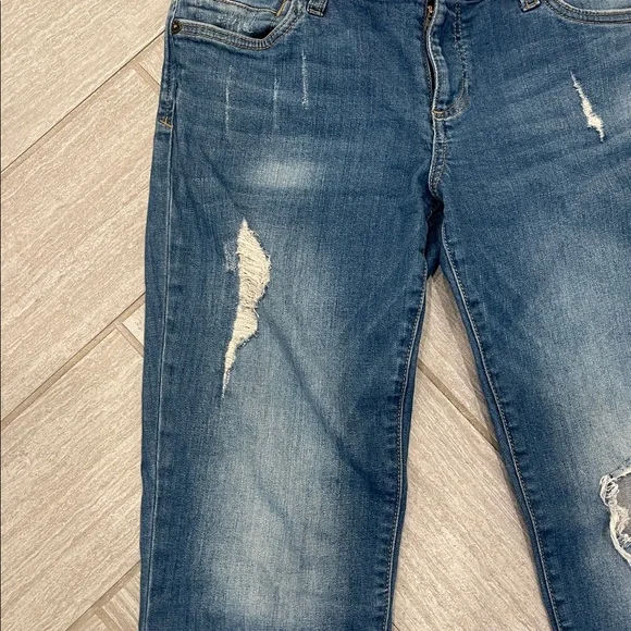 Kut from the Kloth Distressed Dark Blue Straight Leg Jeans - Picture 3 of 5